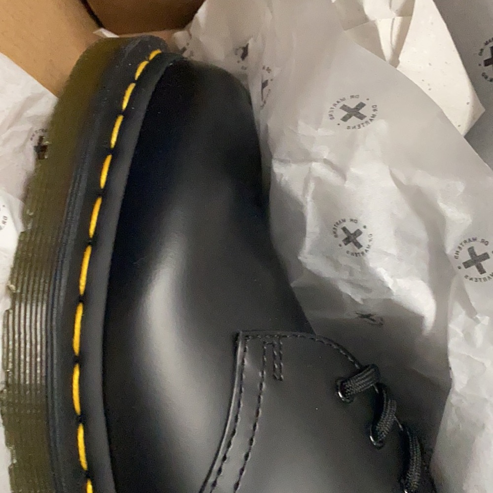 DR. MARTENS 1461 UNISEX SMOOTH LEATHER OXFORD SHOES - Picture 14 of 14